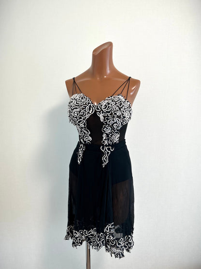 ホワイト＆ブラックローズ🖤🤍